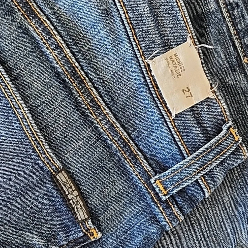Hudson Mid-rise Natalie Skinny Jeans - Picture 7 of 8